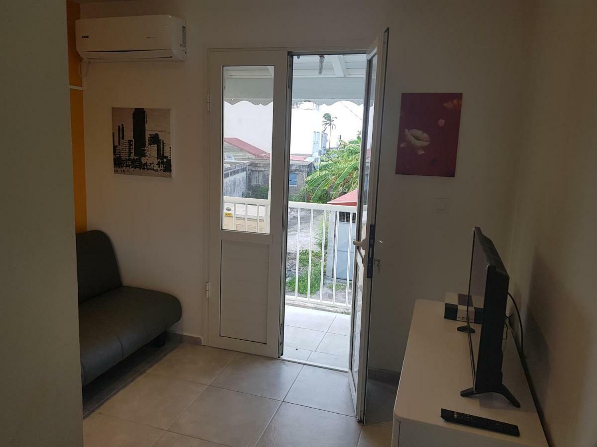 Joli Appartement Avec Vue Au Moule Le Moule Zewnętrze zdjęcie